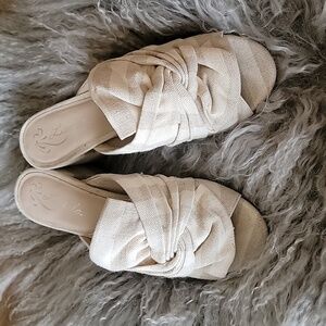 Liendo Striped Canvas Sandals 6.5